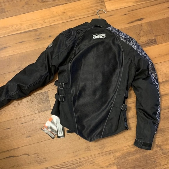 SOLD - Picture 2 of 8